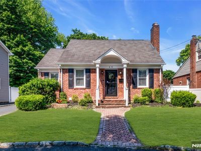 40 Merritt Ave