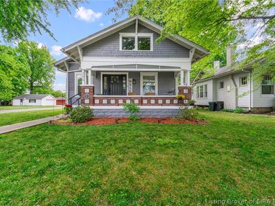 200 S Elm Street