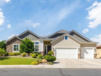 1905 W Pikes Cir
