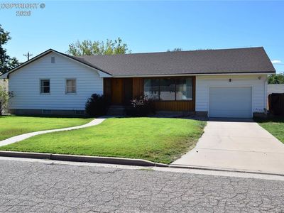 1374 Forest Ln