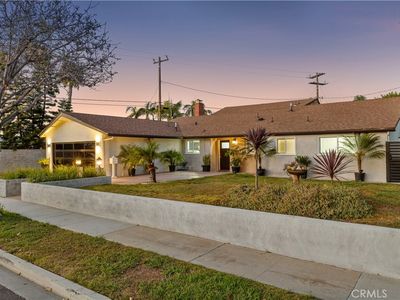2750 San Carlos Ln