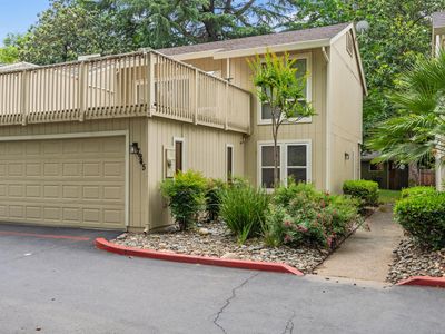 7945 La Riviera Dr