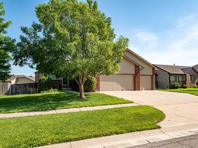 876 E Winding Lane St