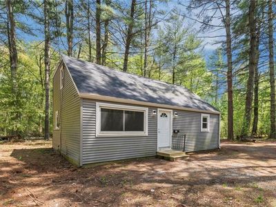 Property at 30 Hollywood Ave, Coventry, RI