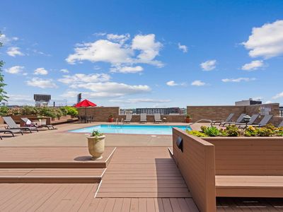 66 9th St E Unit 1614