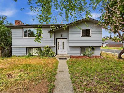 1402 W Euclid Ave