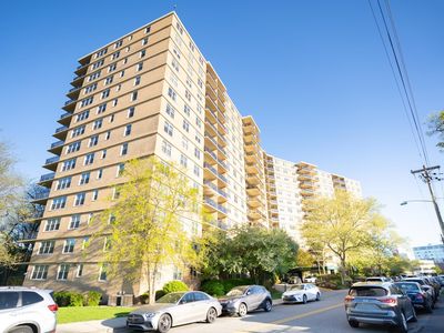 2200 N Central Rd APT 2B