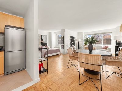 101 W 12th St APT 10F