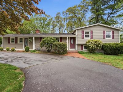 135 Red Chimney Dr
