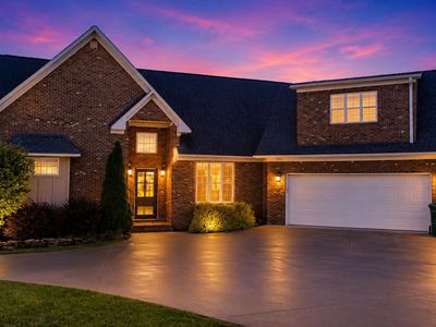 105 N Stallion Dr