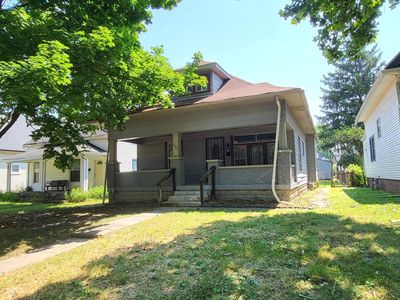 1133 N Parker Ave