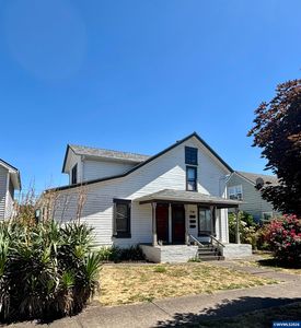 719 SW 4th St