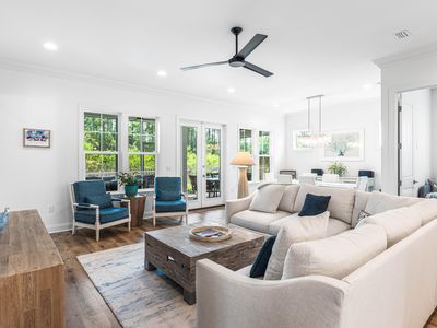 227 Suwannee Dr