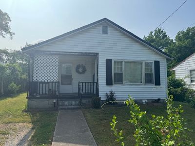 120 S Maple Ave
