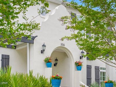 306 Coconut Grove Ct