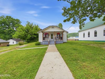 118 Woody Ave