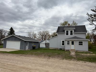 407 Shortline Ave