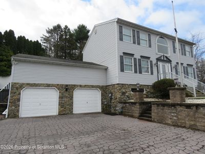 19 Birch Ave