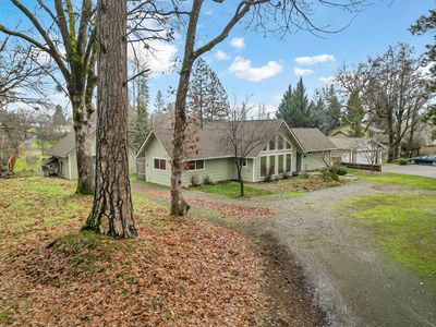 401 Mountain View St