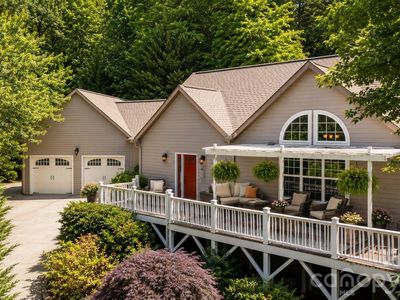 60 Hawks Pointe Ln
