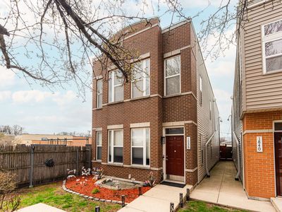 1838 N Lockwood Ave #B