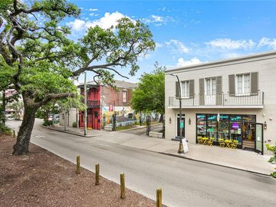 427 Esplanade Ave #106