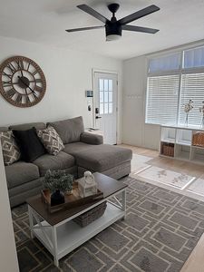 1909 N Penasco Dr