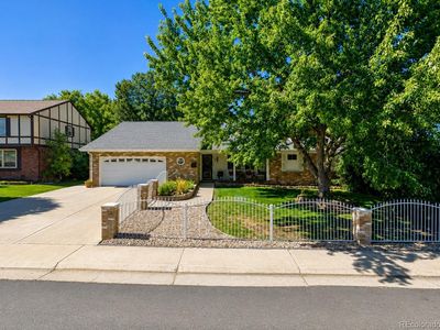 2647 S Linden Court