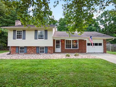 1545 E Meadowbrook Dr