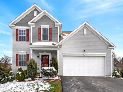 423 Labrador Ln
