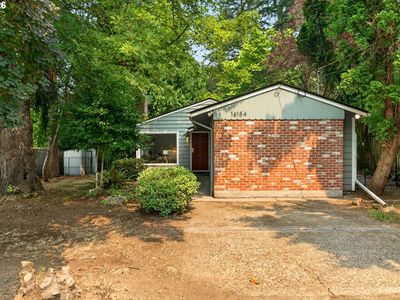 Property at 16184 Lake Forest Blvd, Lake Oswego, OR