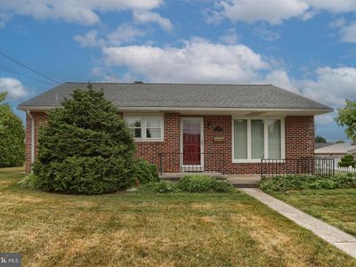 231 W Elm St