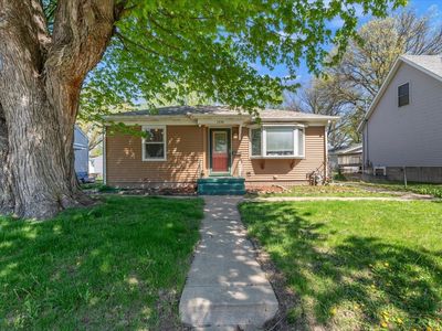 2838 Bellevue Ave