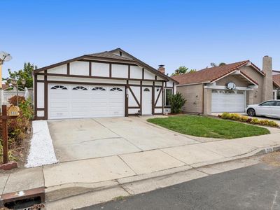 555 Lanfair Cir