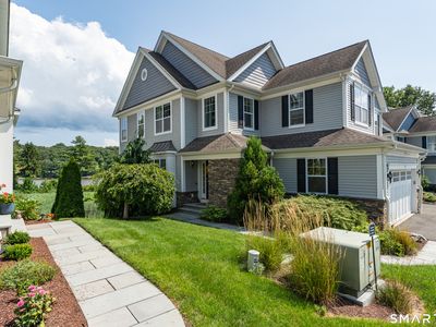 560 River Road #16
