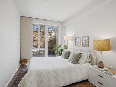 433 Warren St APT 2C