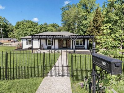 222 Cliffside Dr