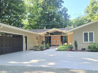 1607 Van Buskirk Rd