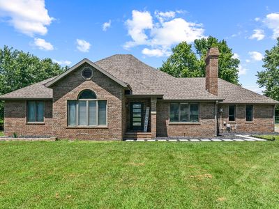 1705 E Lakecrest Drive