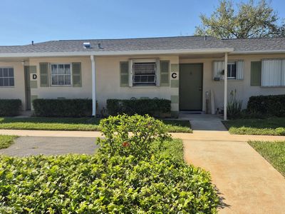 5423 Cresthaven Boulevard #C