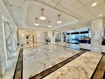 5700 Collins Ave APT 14M