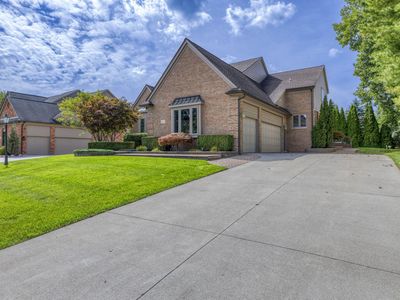 3972 Greenwood Dr