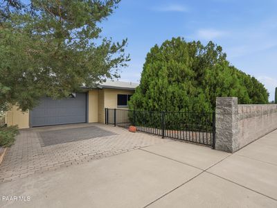 4014 N Navajo Dr