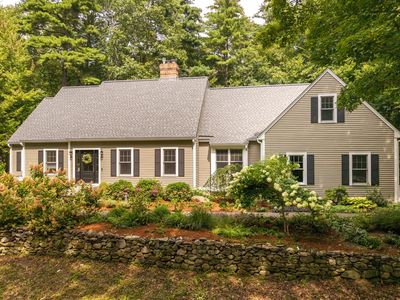 26 Winding Brook Drive