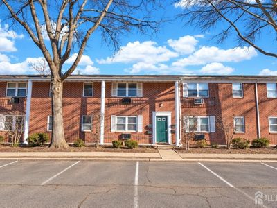 289 Main St APT 11L