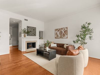 102 Fairmont Pl