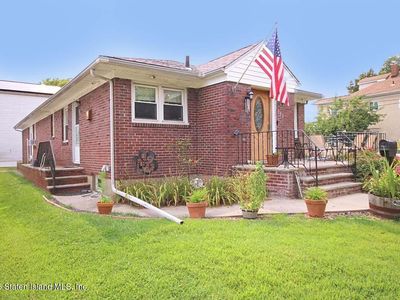 192 Catherine St