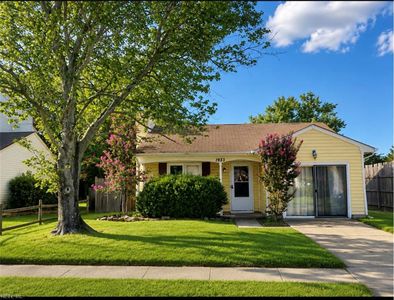 1933 Aquamarine Dr