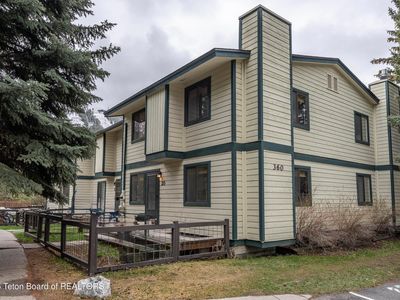 360 E Simpson Ave APT 20