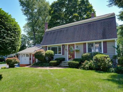 83 Crestwood Dr